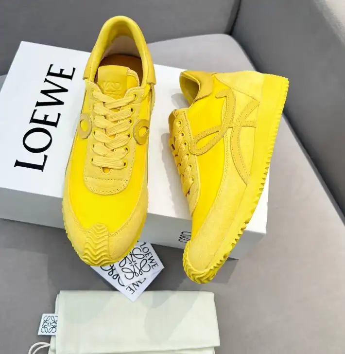 hype Loewe Sneakers