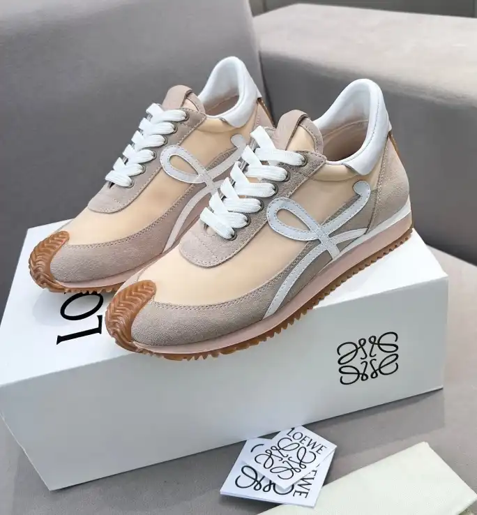 hype Loewe Sneakers