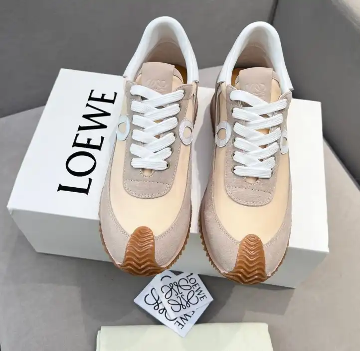 hype Loewe Sneakers