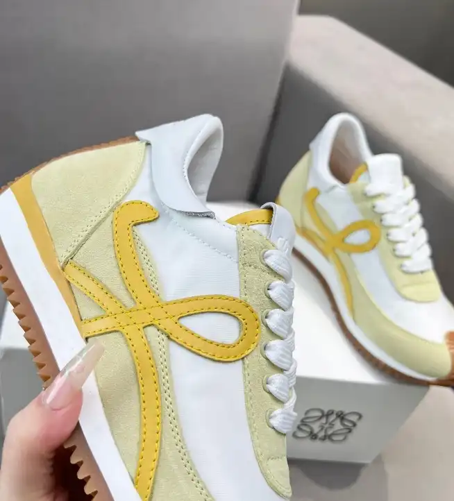 hype Loewe Sneakers