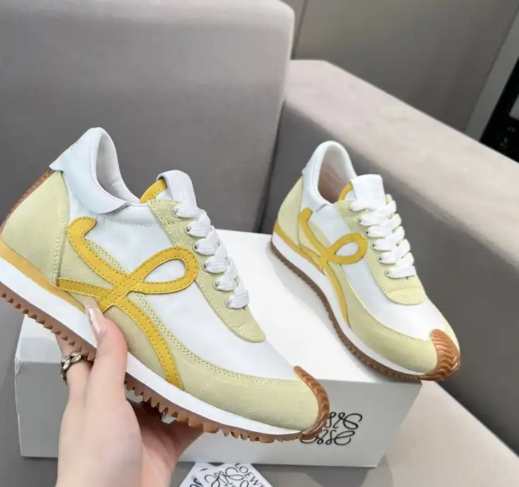 hype Loewe Sneakers