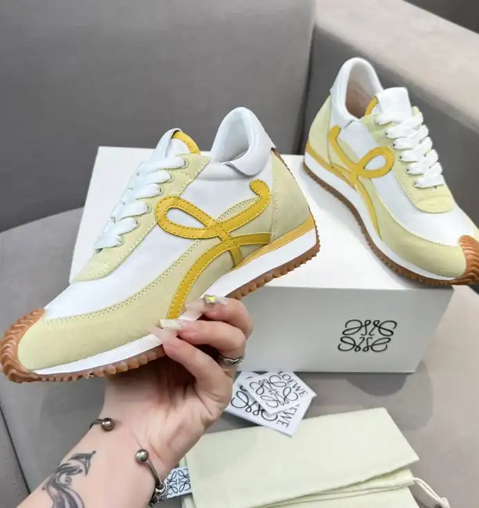 hype Loewe Sneakers