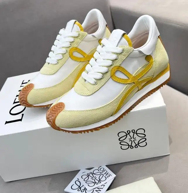 hype Loewe Sneakers