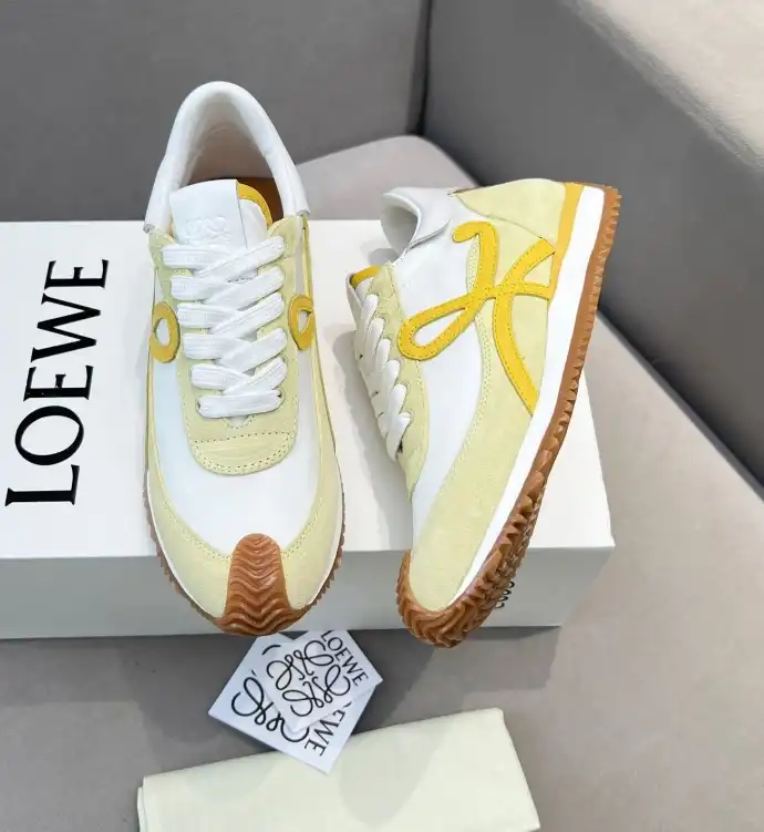 hype Loewe Sneakers