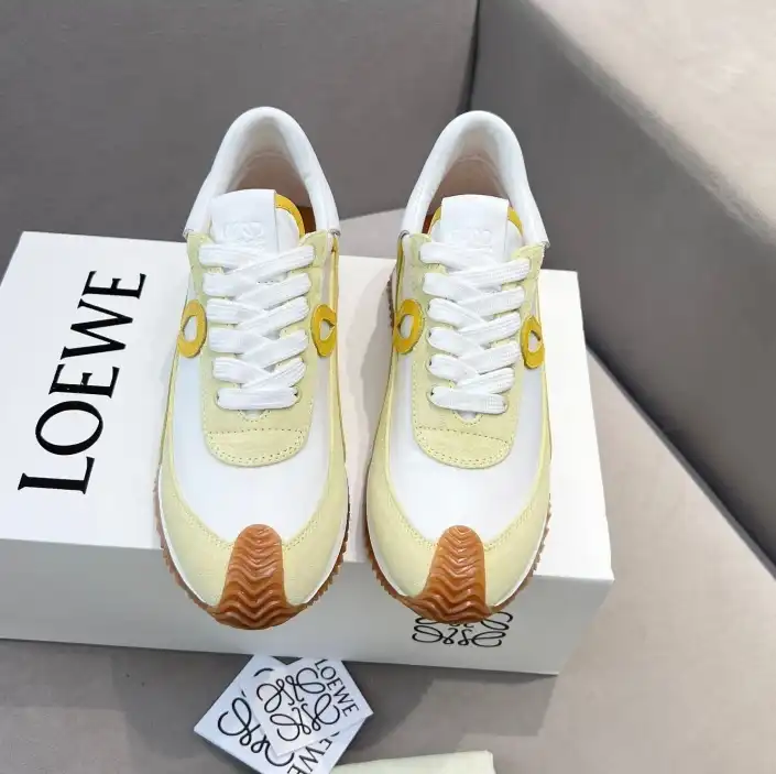 hype Loewe Sneakers