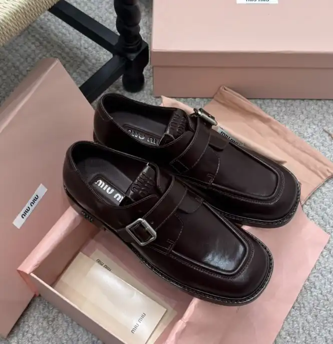 hype Miu Miu Leather Shoes