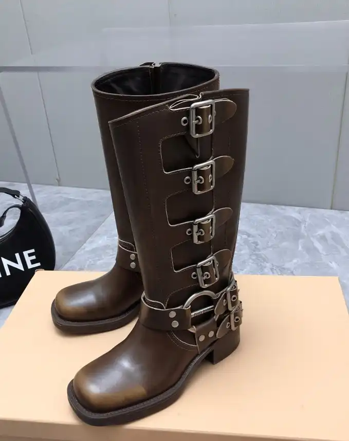 hype Miu Miu Boots