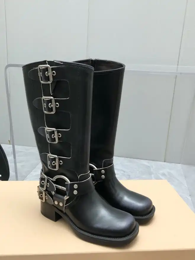 hype Miu Miu Boots