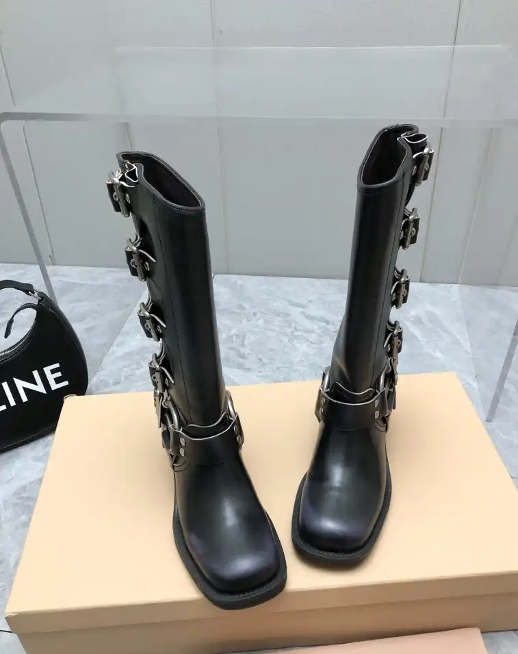 hype Miu Miu Boots