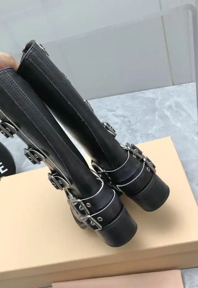 hype Miu Miu Boots