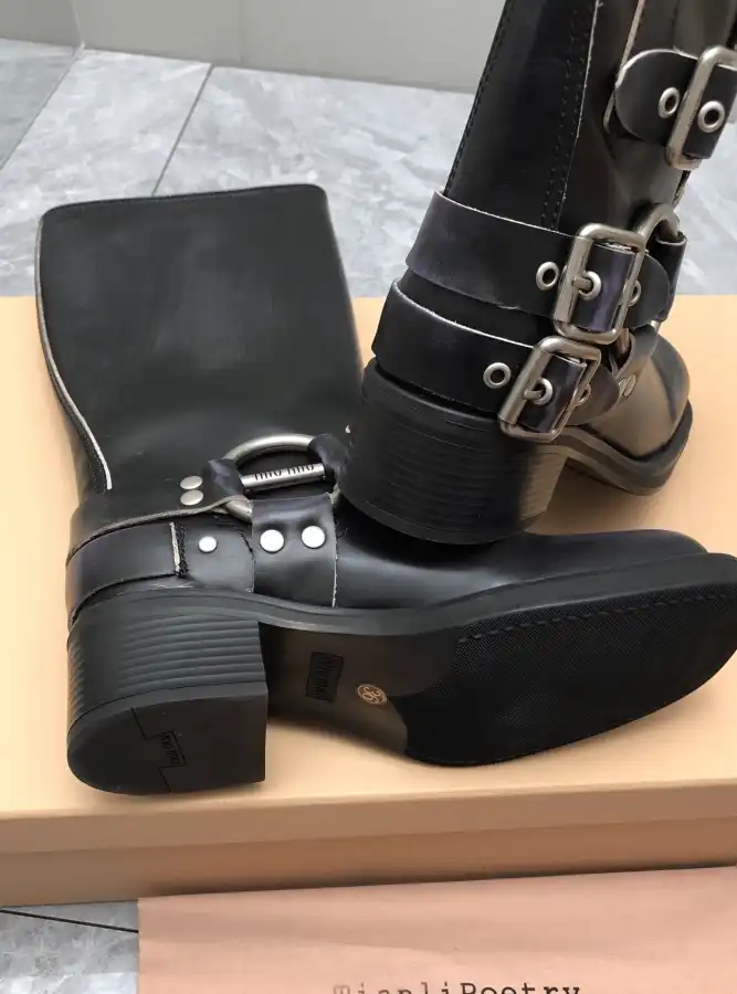 hype Miu Miu Boots