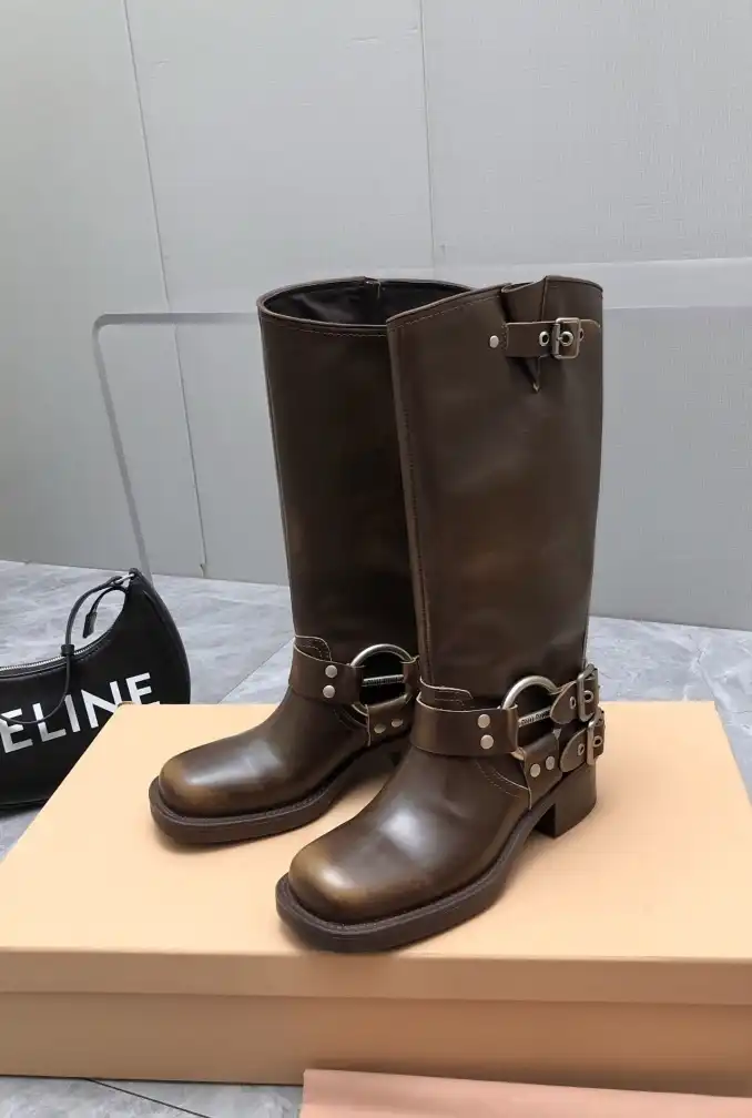 hype Miu Miu Boots