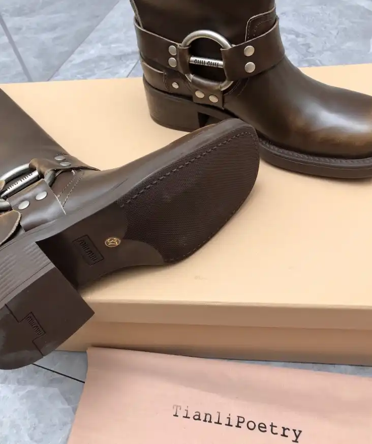 hype Miu Miu Boots