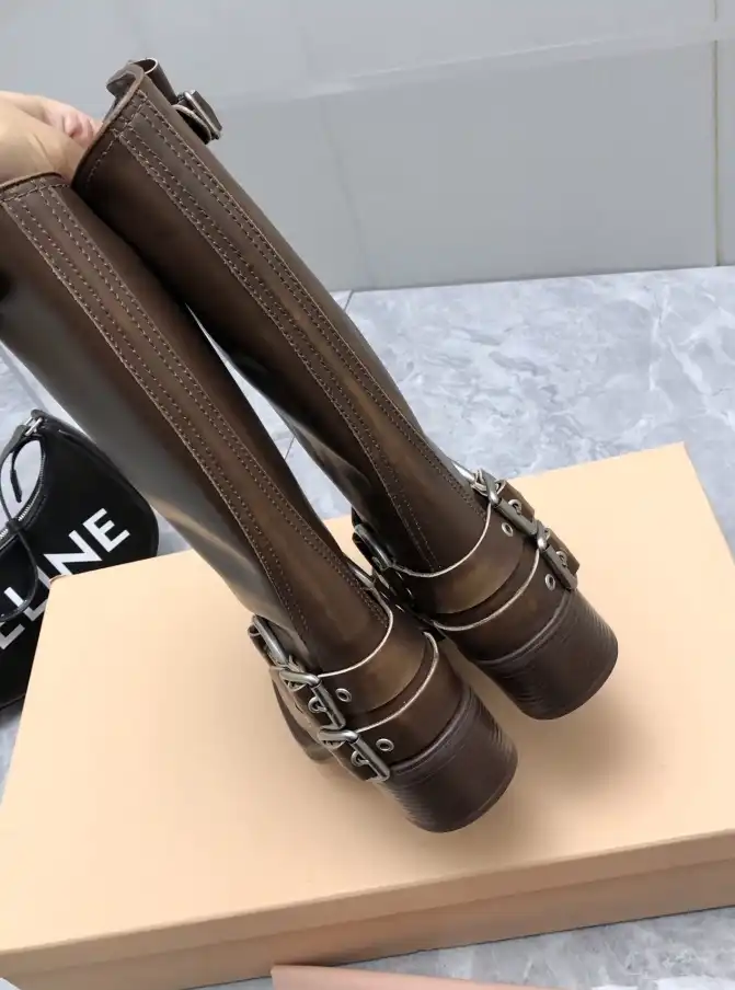 hype Miu Miu Boots