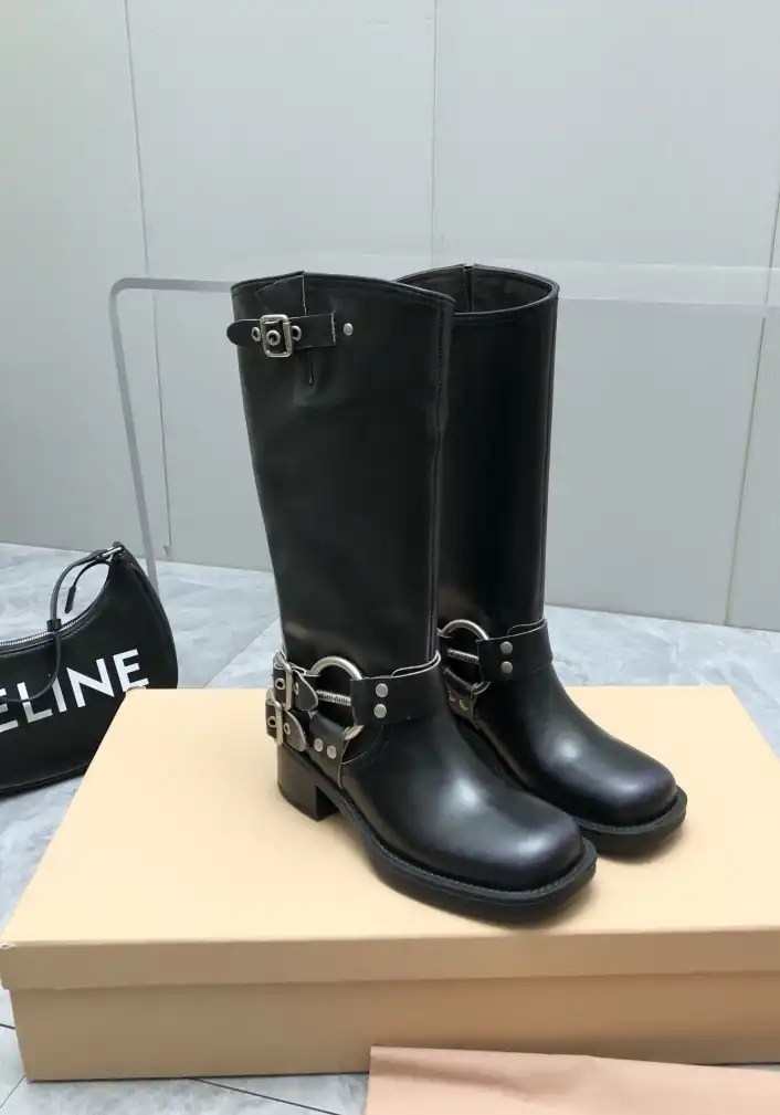 hype Miu Miu Boots