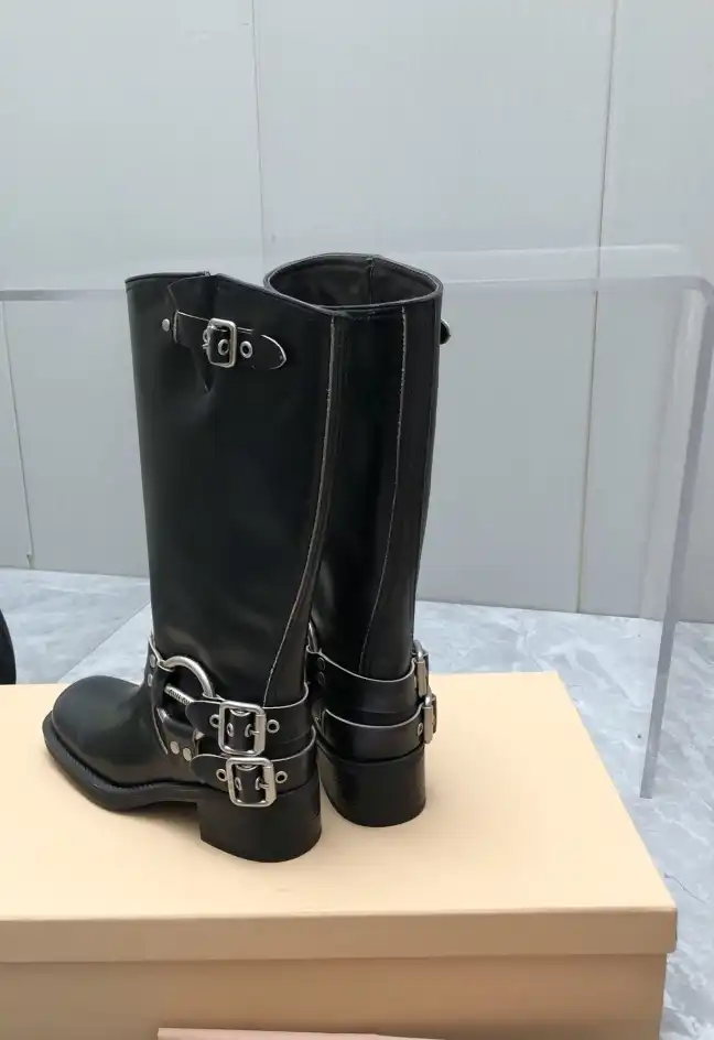 hype Miu Miu Boots