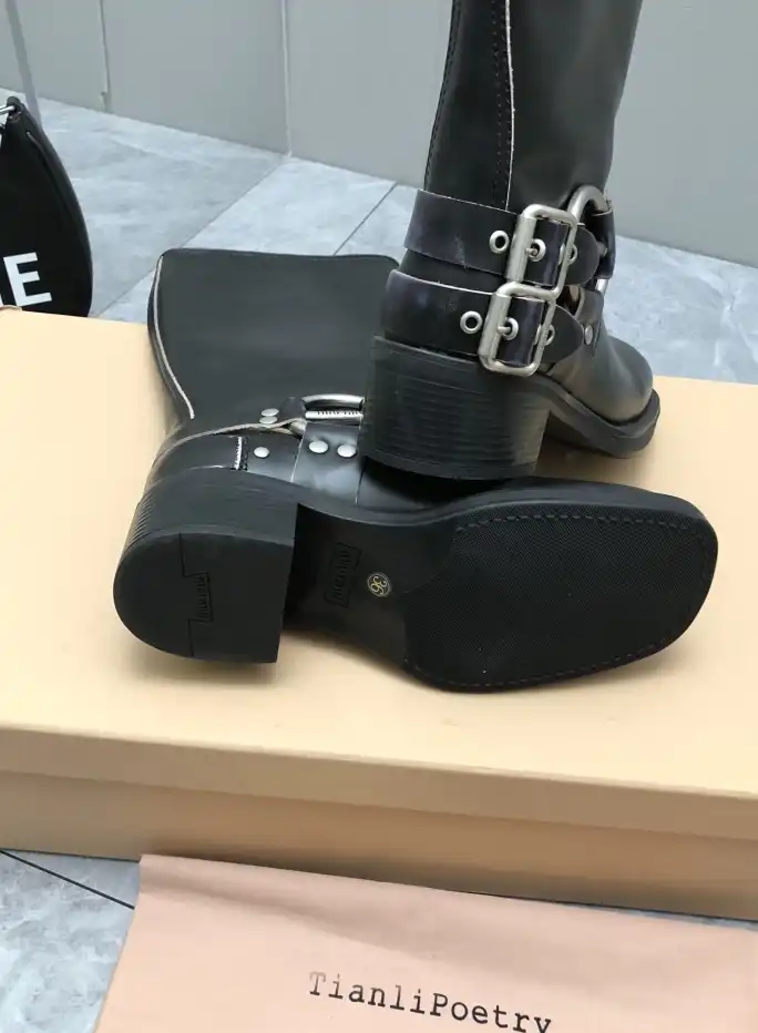 hype Miu Miu Boots