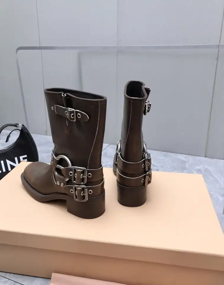 hype Miu Miu Boots