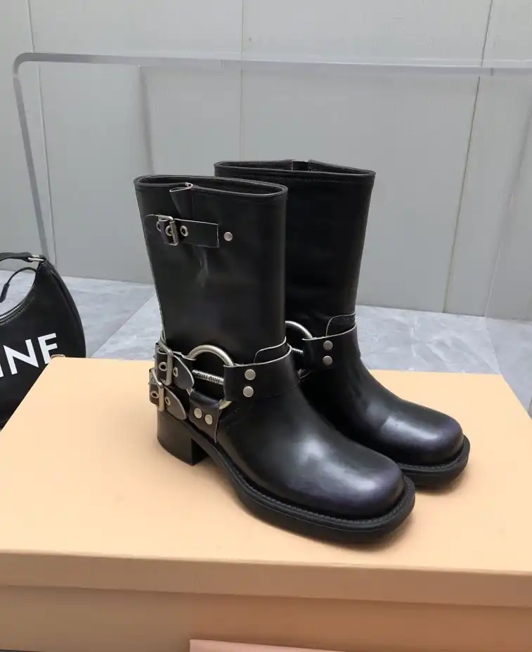 hype Miu Miu Boots