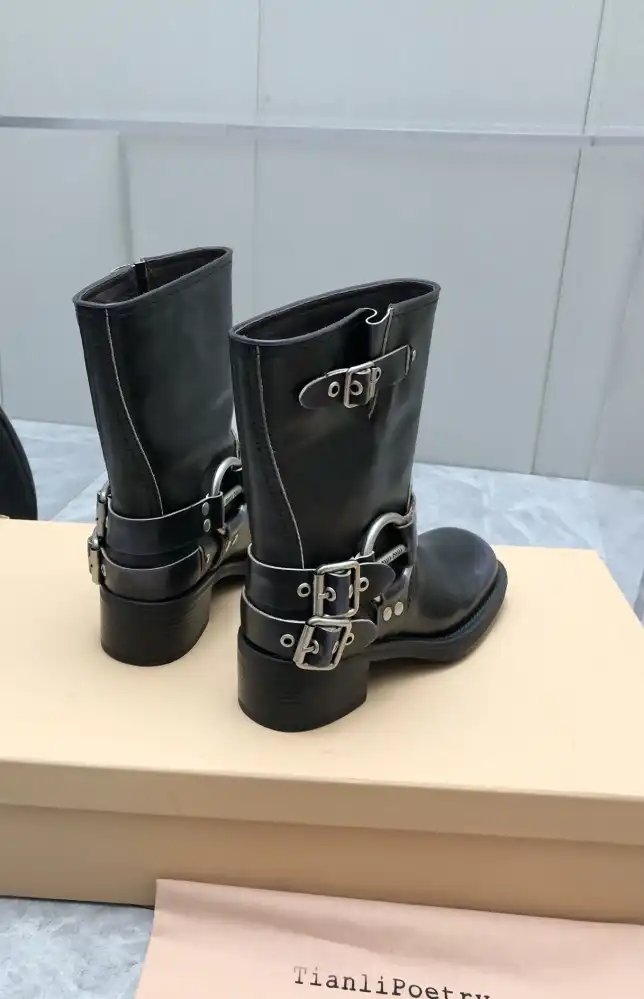 hype Miu Miu Boots