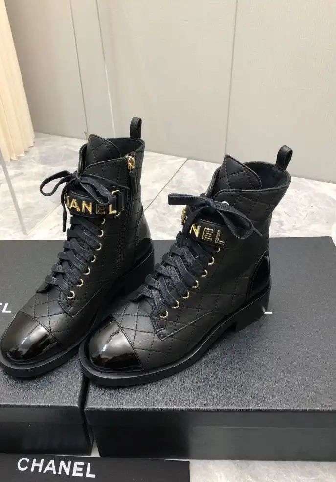 hype Chanel Boots