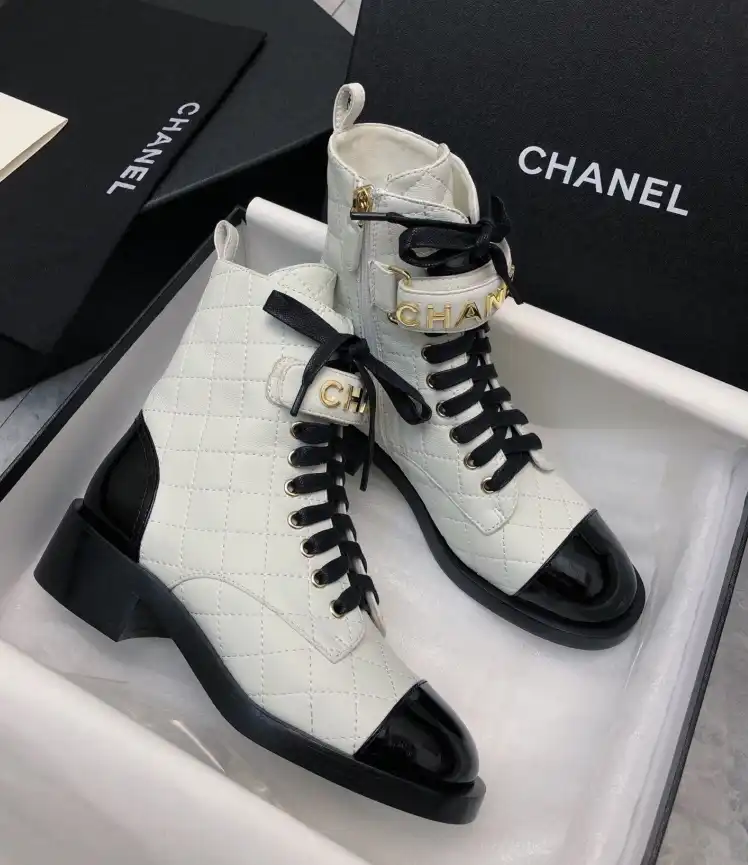 hype Chanel Boots