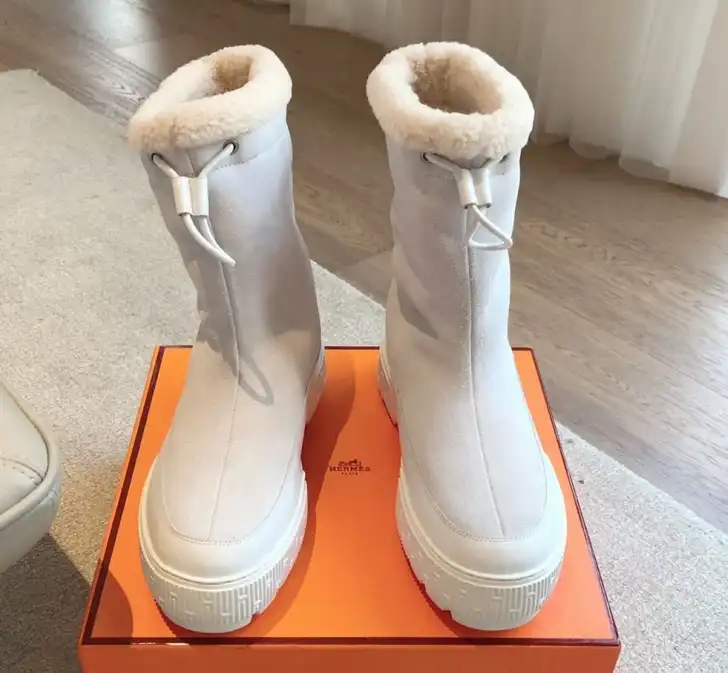 hype Hermes Boots