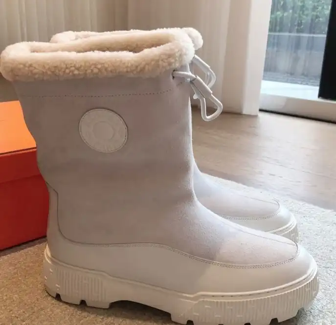 hype Hermes Boots