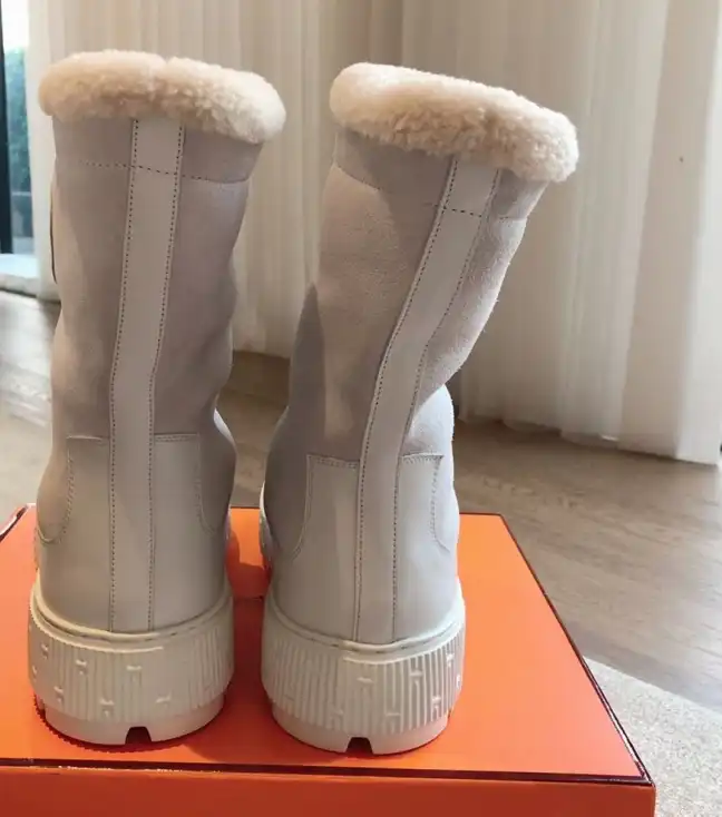 hype Hermes Boots