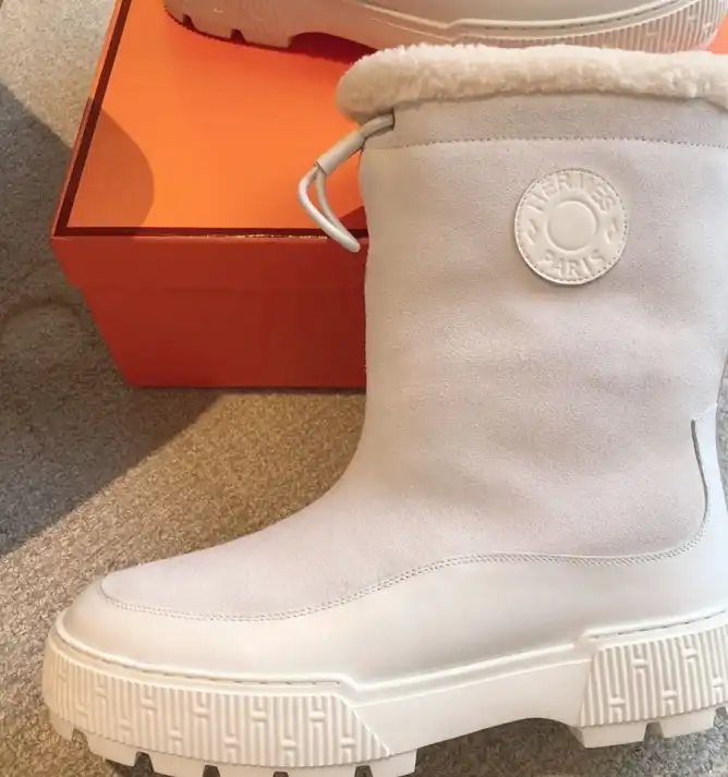 hype Hermes Boots