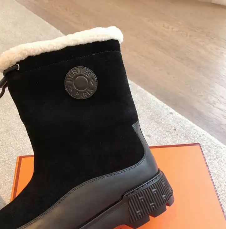 hype Hermes Boots