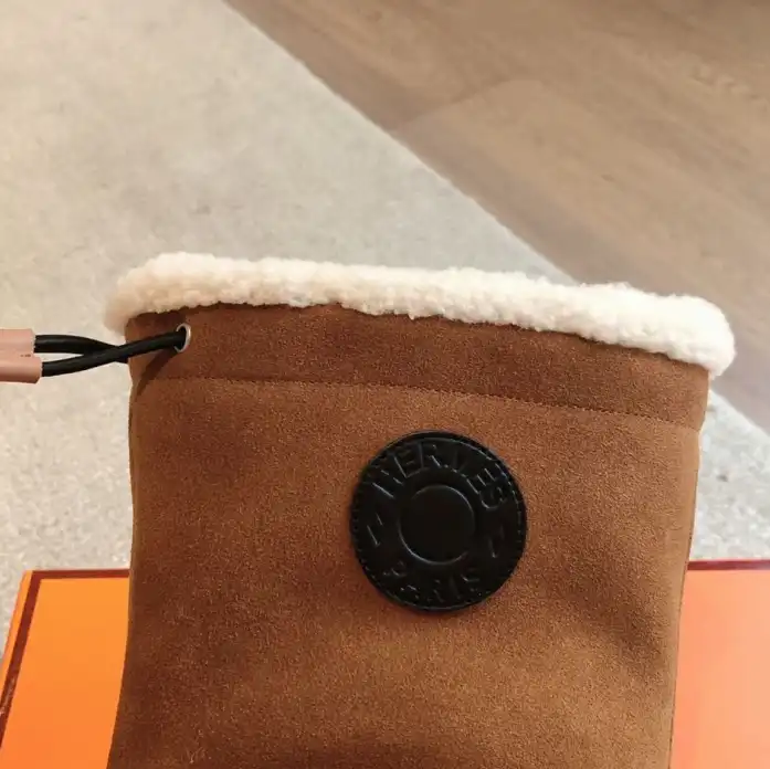 hype Hermes Boots