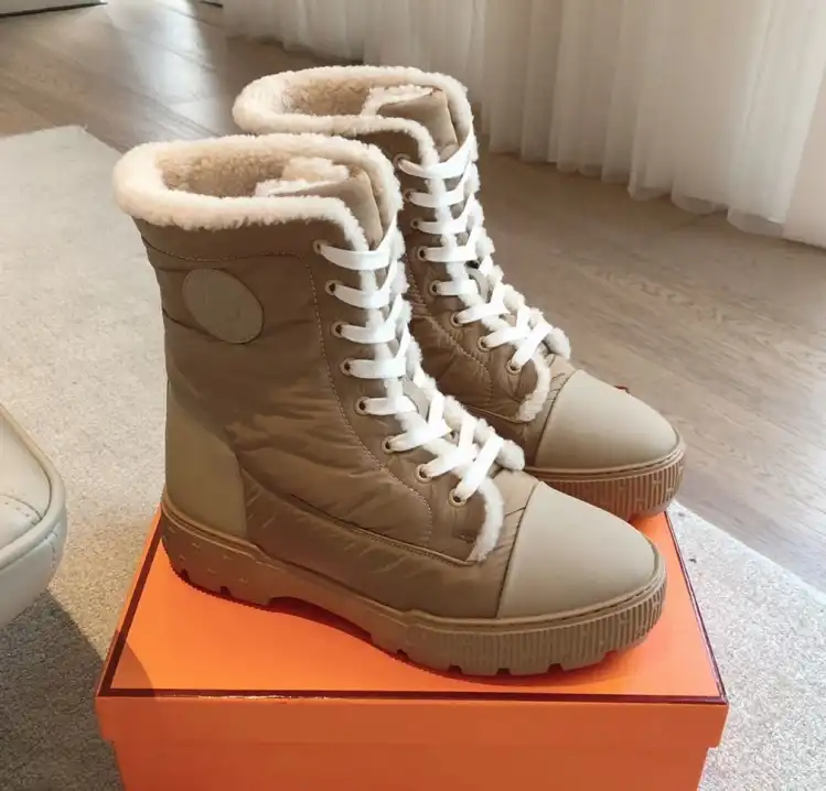 hype Hermes Boots