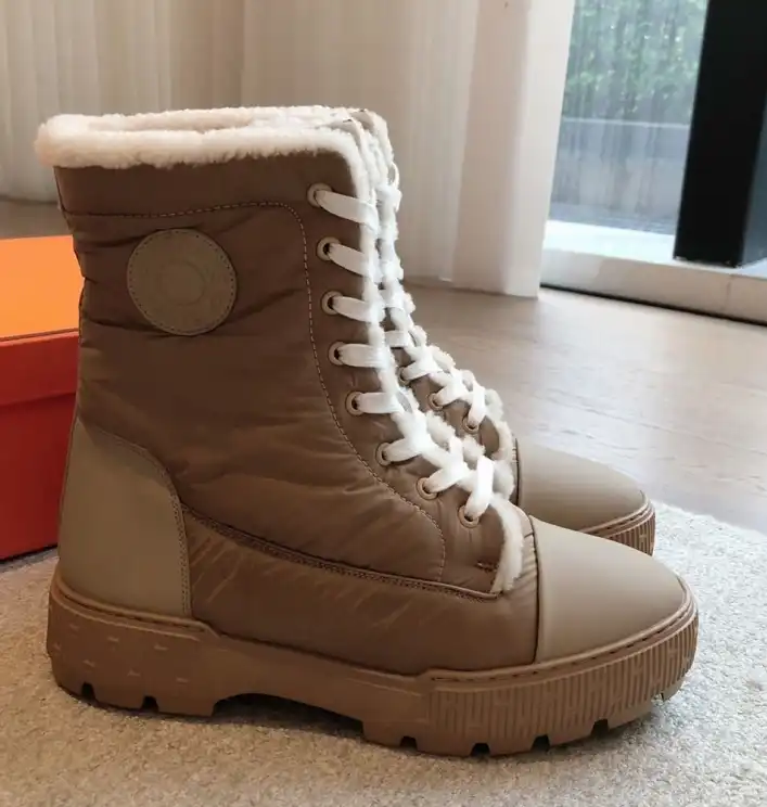 hype Hermes Boots