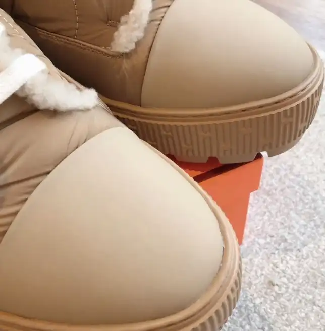 hype Hermes Boots