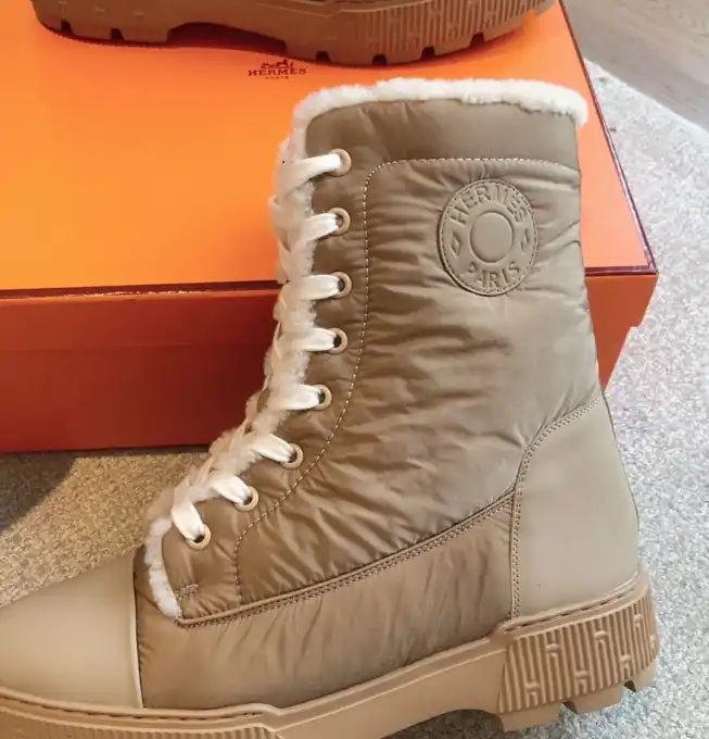 hype Hermes Boots