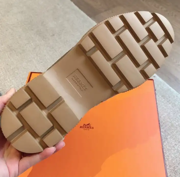 hype Hermes Boots