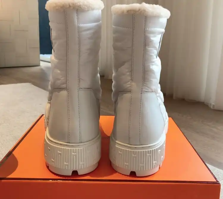 hype Hermes Boots