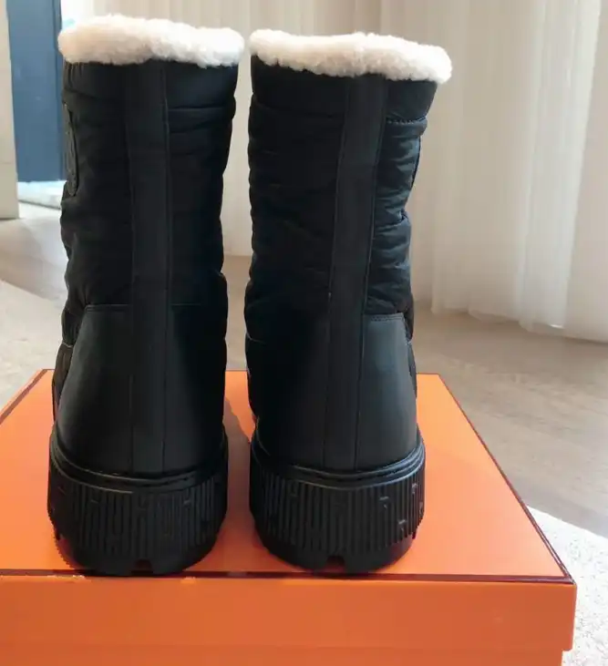 hype Hermes Boots