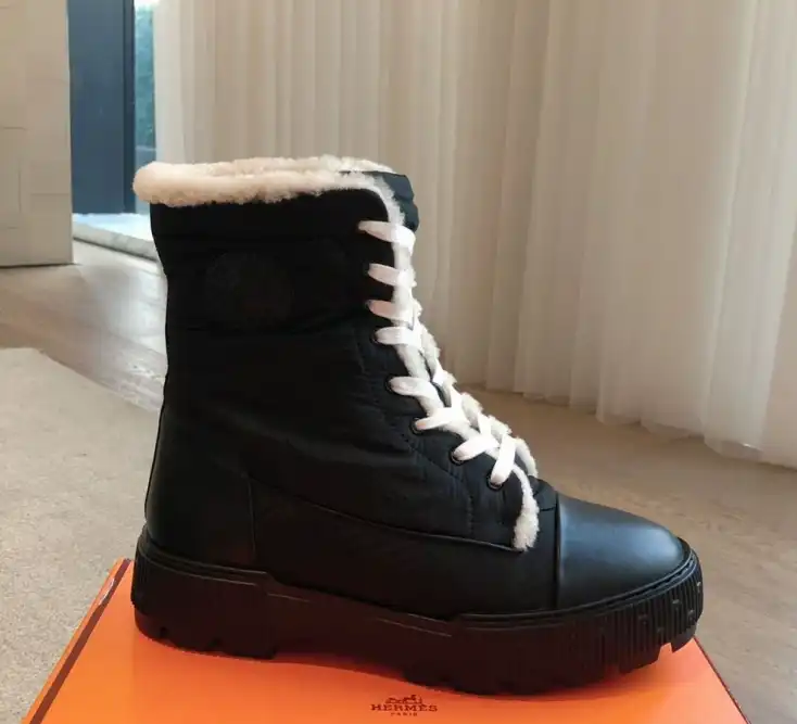 hype Hermes Boots