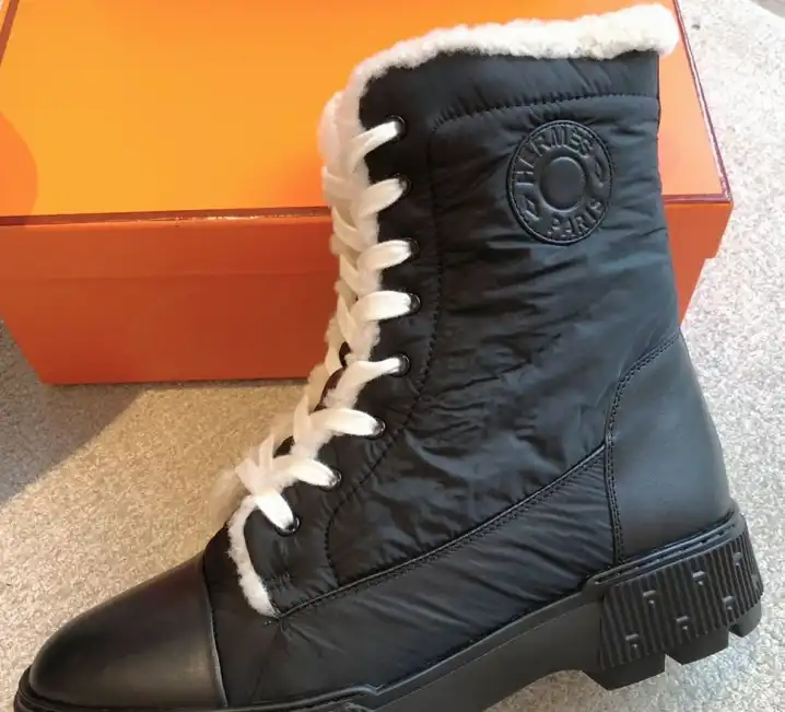 hype Hermes Boots