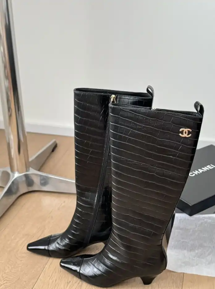 hype Chanel Boots