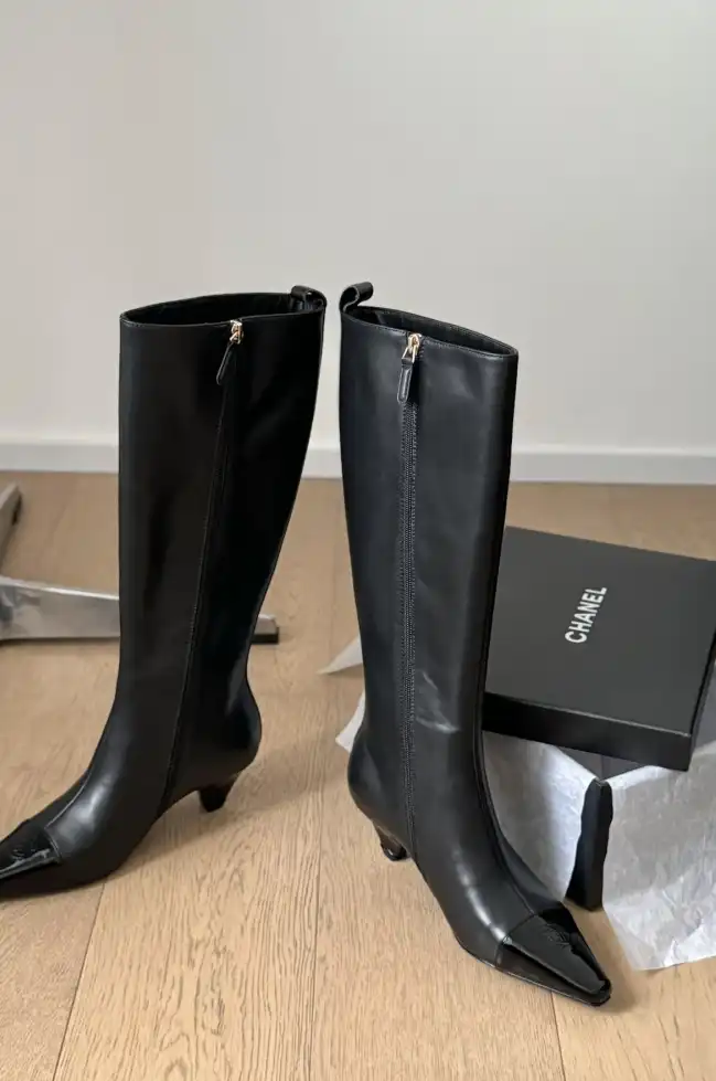 hype Chanel Boots