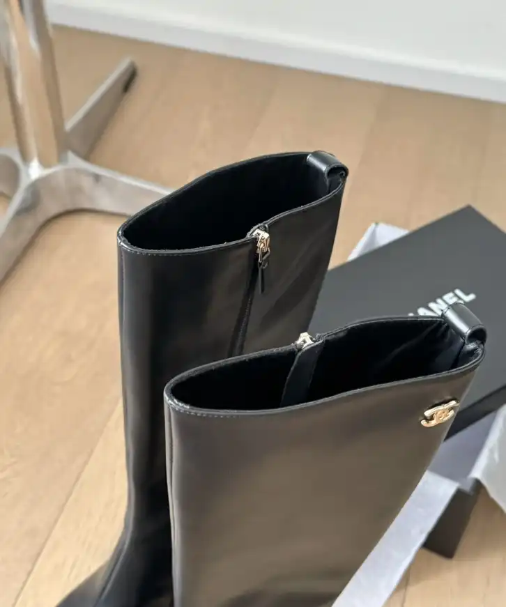 hype Chanel Boots