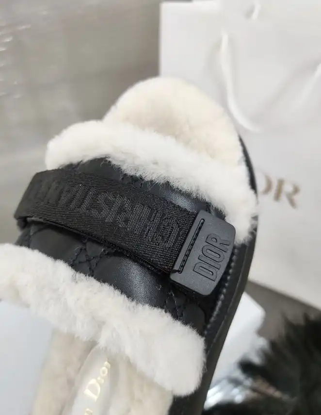 hype Christian Dior Slippers