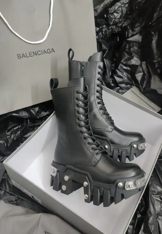 hype Balenciaga Boots