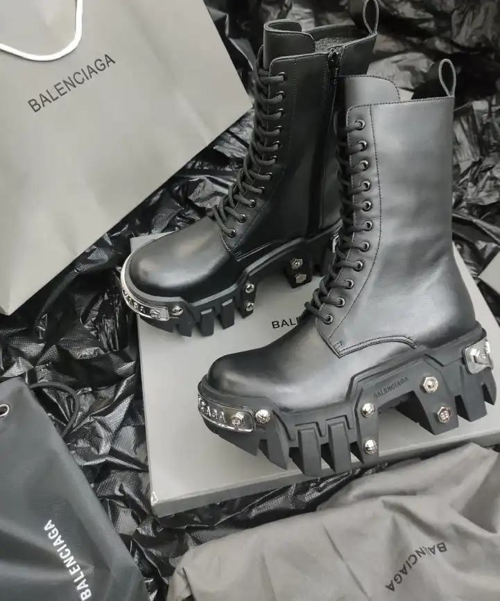 hype Balenciaga Boots