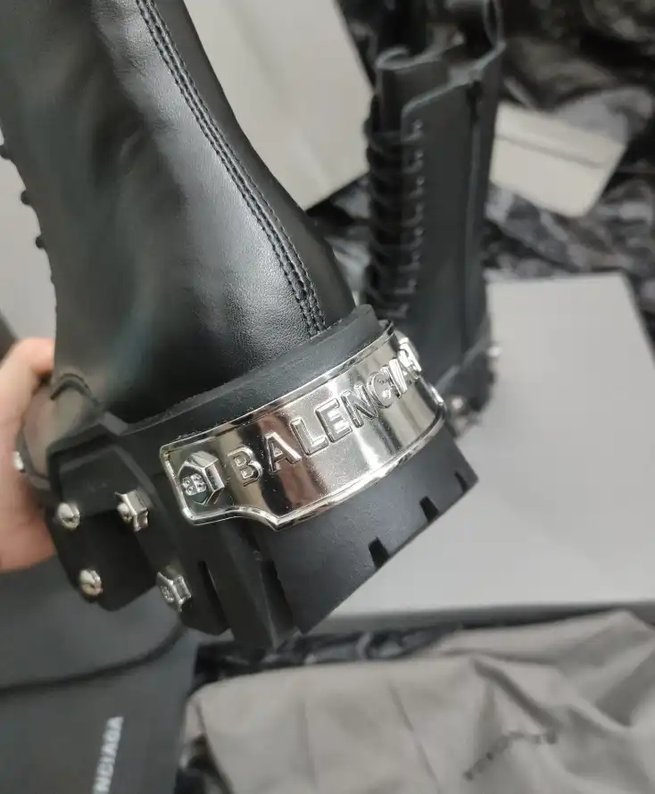 hype Balenciaga Boots