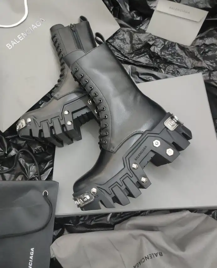 hype Balenciaga Boots