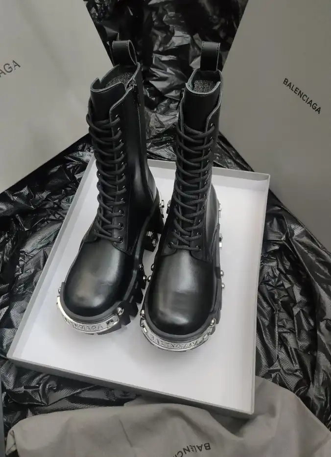 hype Balenciaga Boots